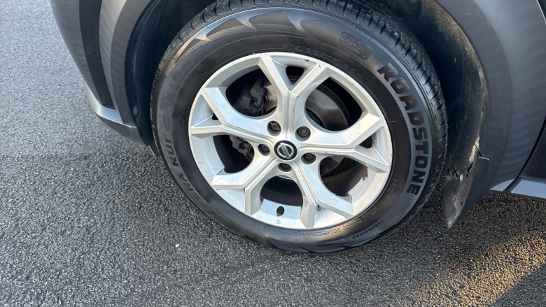 Nissan Juke 1.0 DiG-T 114 N-Connecta 5dr Petrol Hatchback